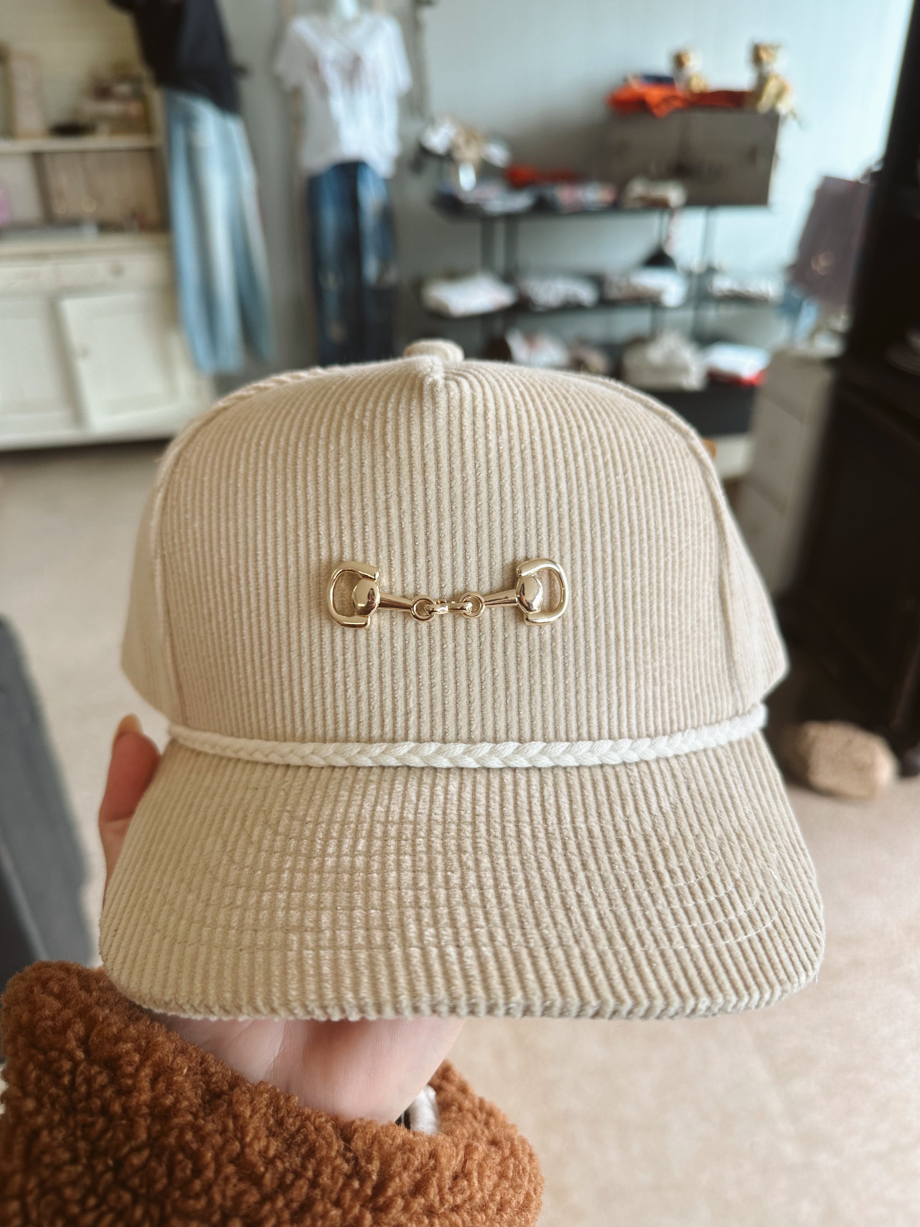 Cream bit cap